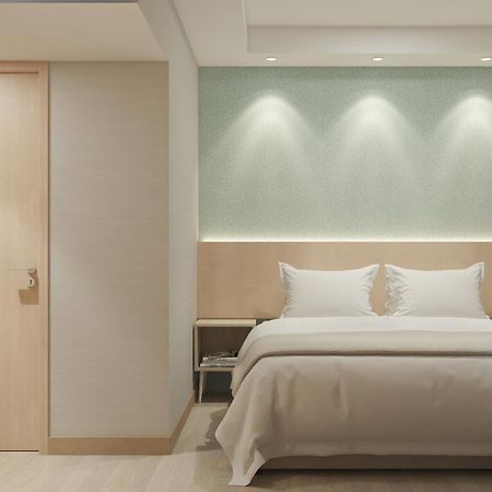 Eightin Hotel Sudirman Jakarta Ngoại thất bức ảnh