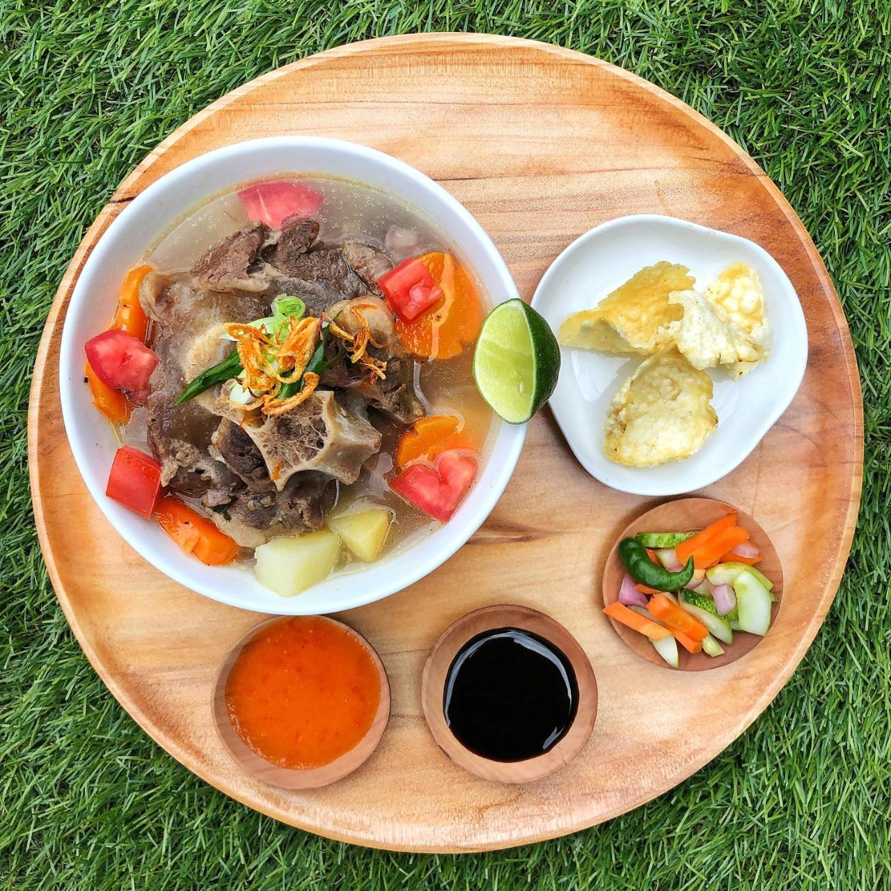 Eightin Hotel Sudirman Jakarta Ngoại thất bức ảnh